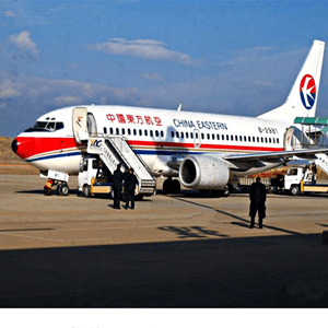 丹东机场空运航空快运业稳步发展的原因是什么？